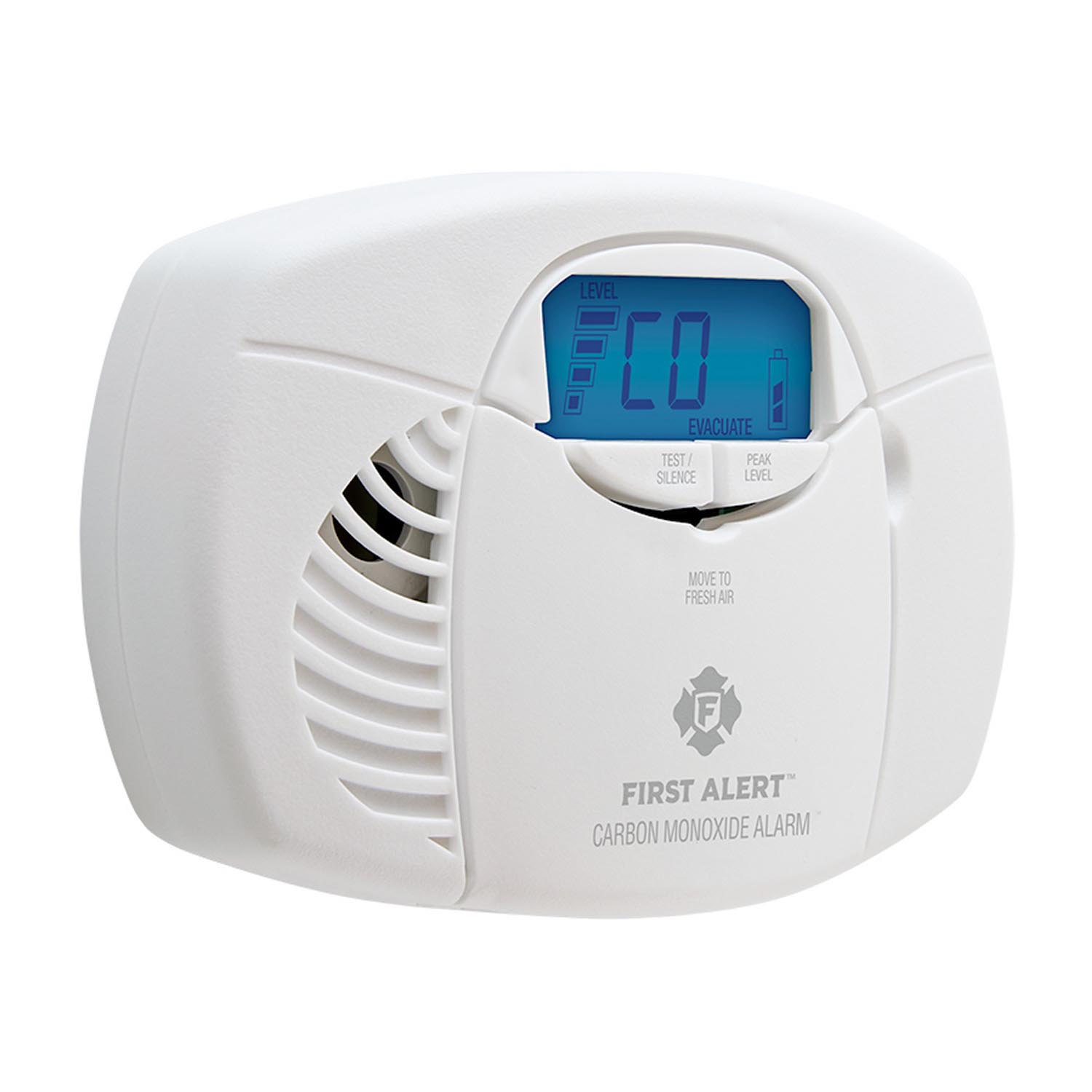 First Alert Battery Operated Carbon Monoxide Alarm with Backlit Digital Display - CO410 (1039727)