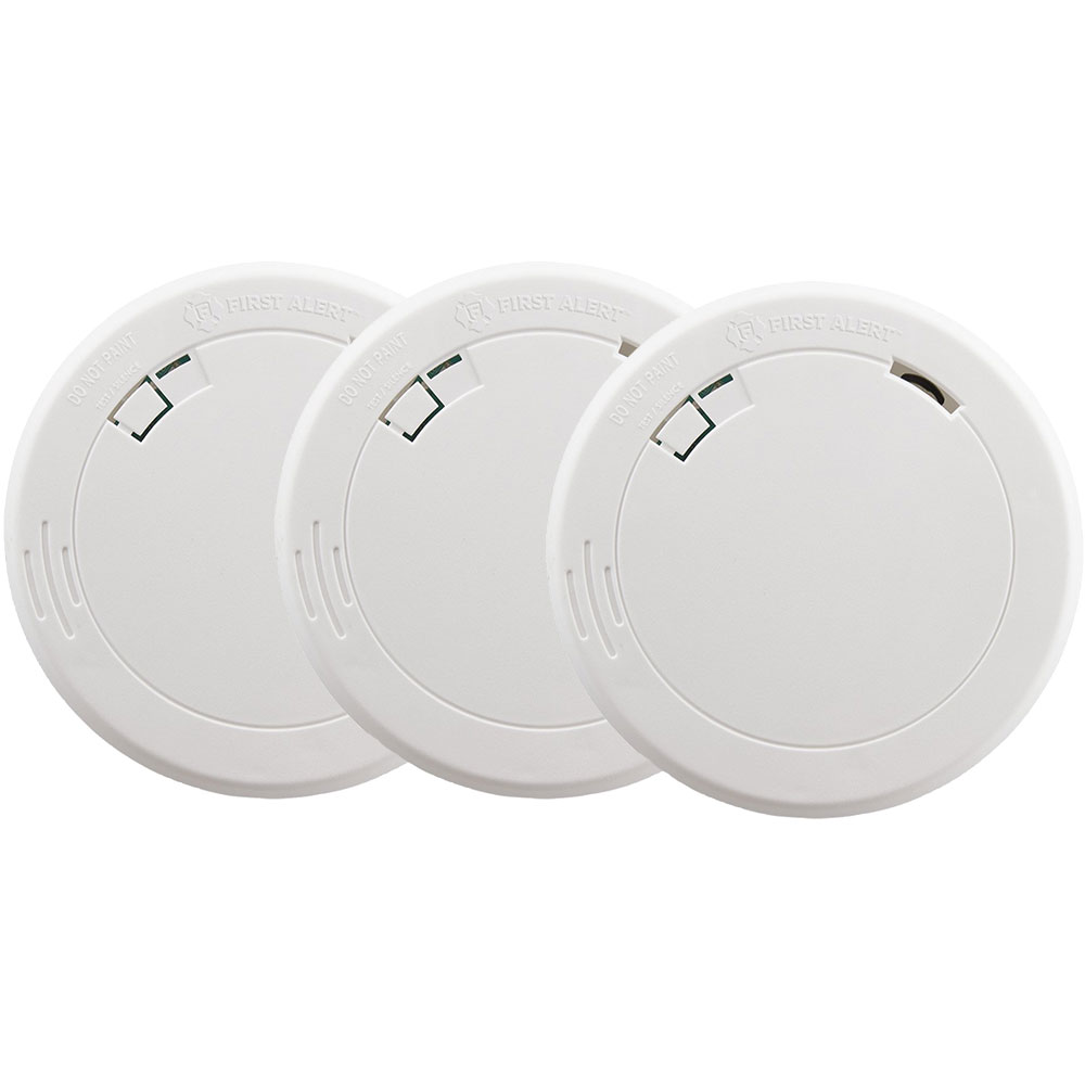 3 Pack Bundle of First Alert Slim Design Battery-Operated Photoelectric Smoke & Fire Alarm - PR700 (1039772)