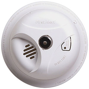 First Alert SA304CN3 Escape Light Smoke Alarm (1039800)